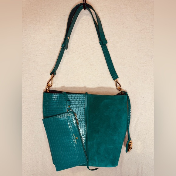 Stuart Weitzman Pine Green Embossed & Suede Bucket Bag Market Sample w/Dust Bag